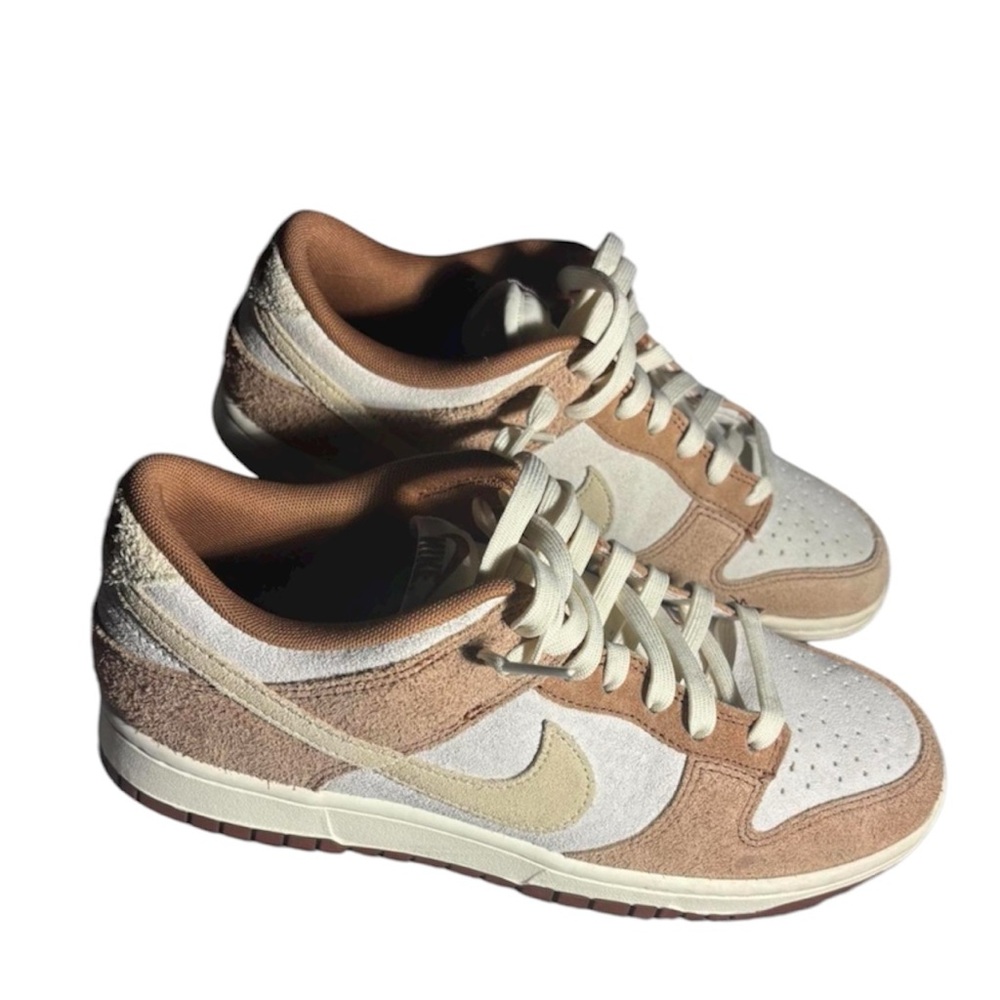 Nike Men's Cream and Brown Sneakers